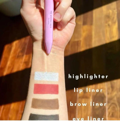 LuxeGlow 4-in-1 Makeup Touch-Up Pen